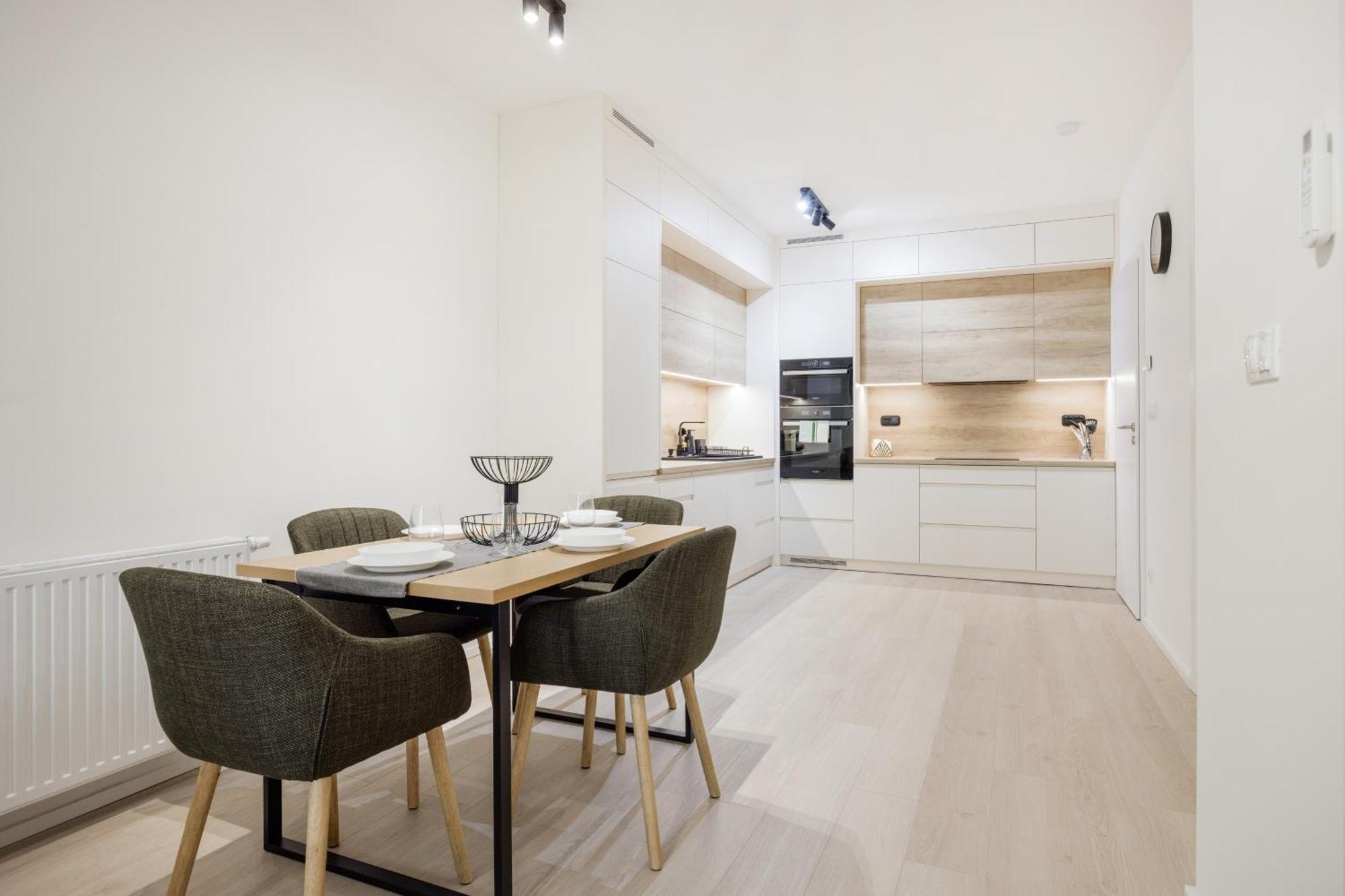 Modern With Balcony And Parking Apartment Budapest